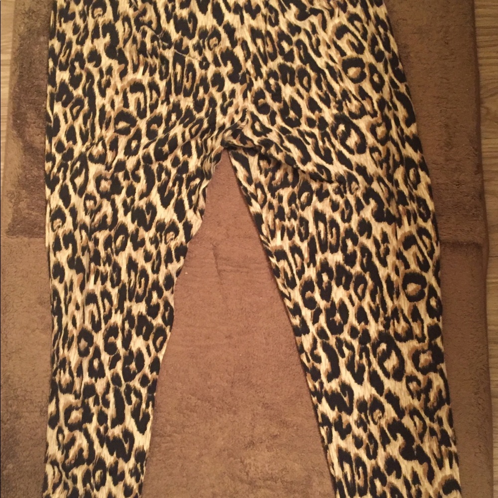 Leopard print leggings 1X only worn once